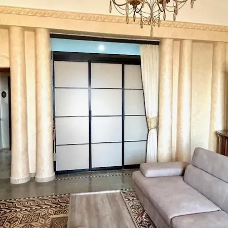 Palazzo بيت للعطل